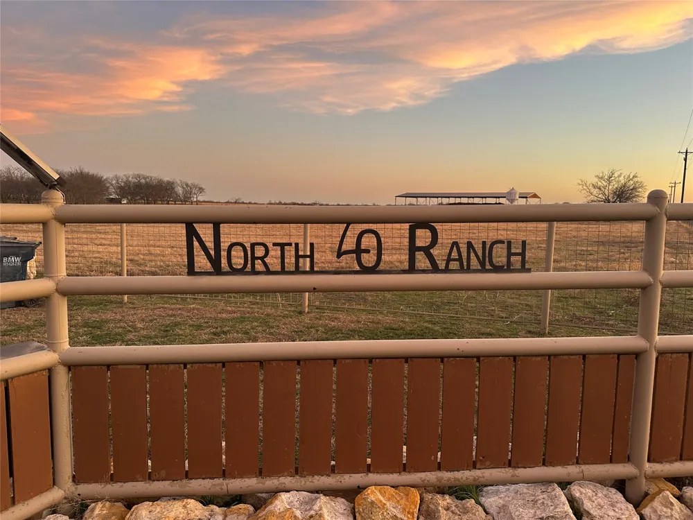 510 County Road 247 Valley View, TX 76272