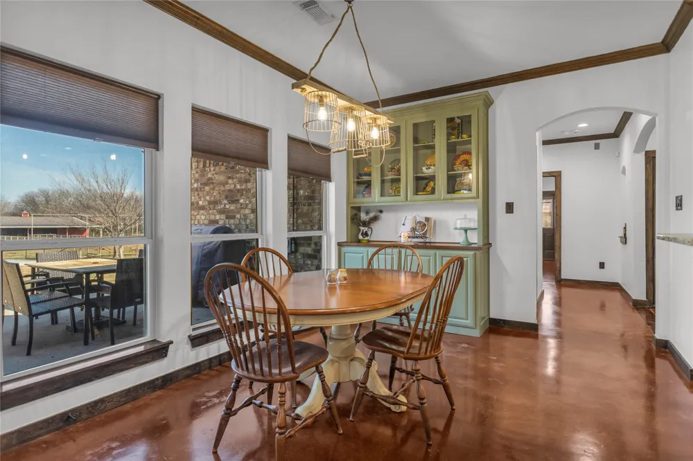 510 County Road 247 Valley View, TX 76272