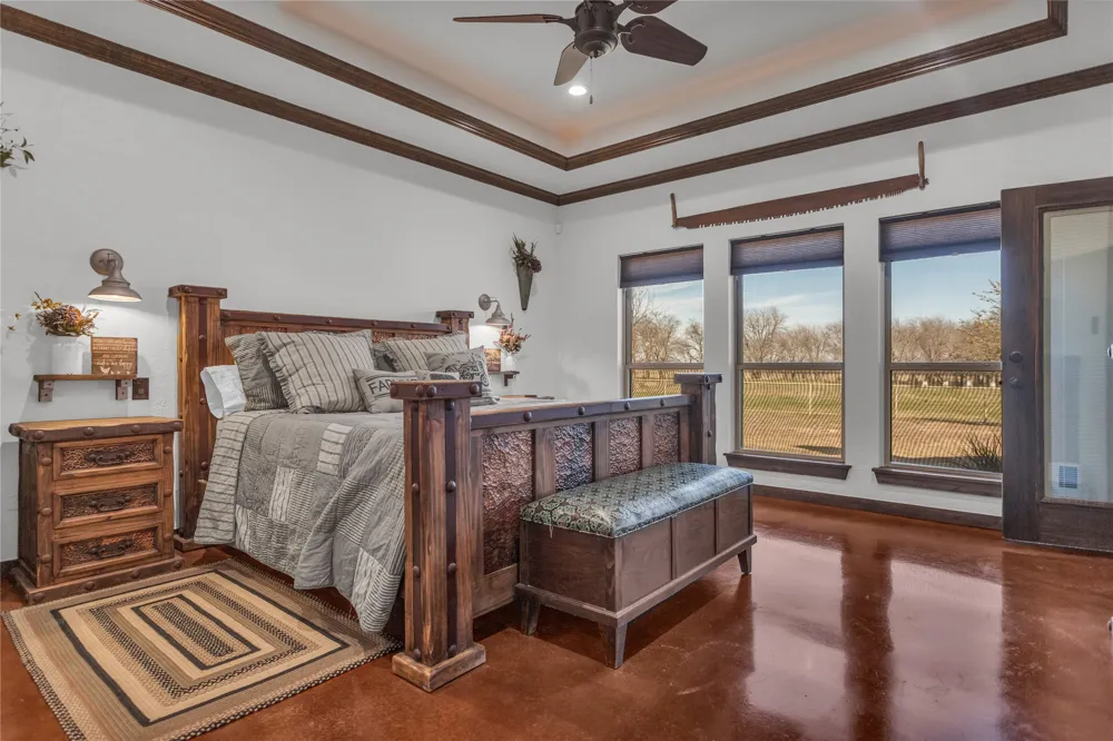 510 County Road 247 Valley View, TX 76272