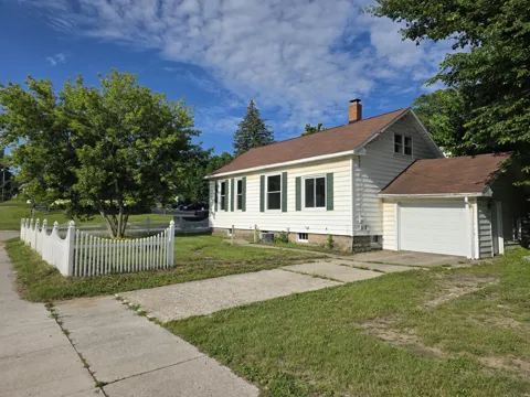 328 4th Street