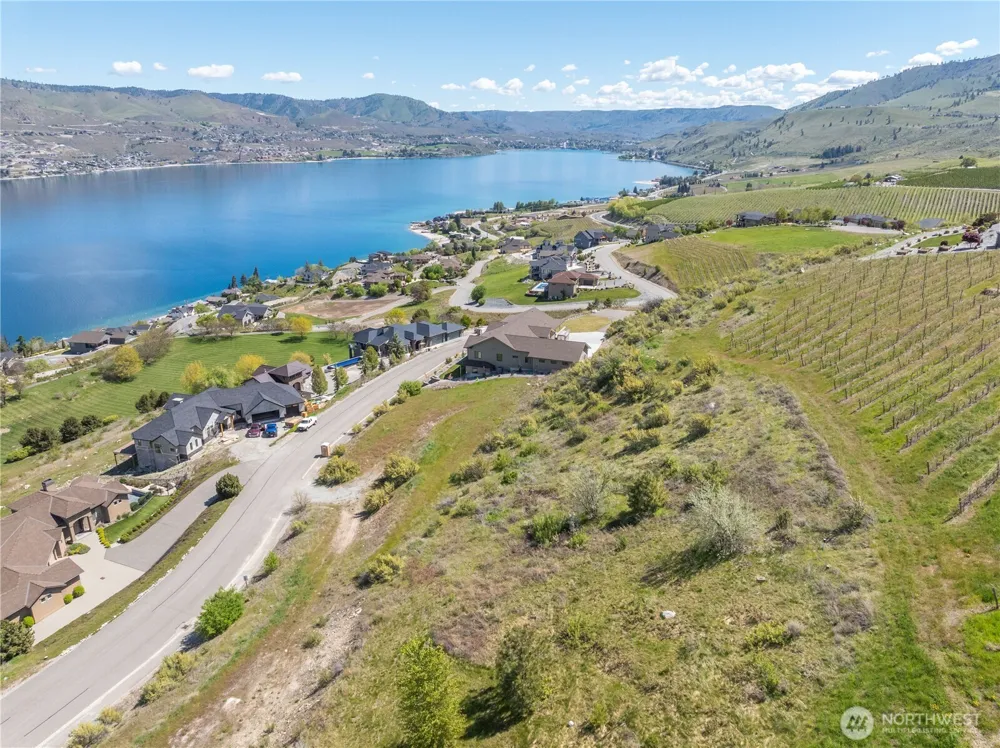 306 Clos Chevalle Road Chelan, WA 98816