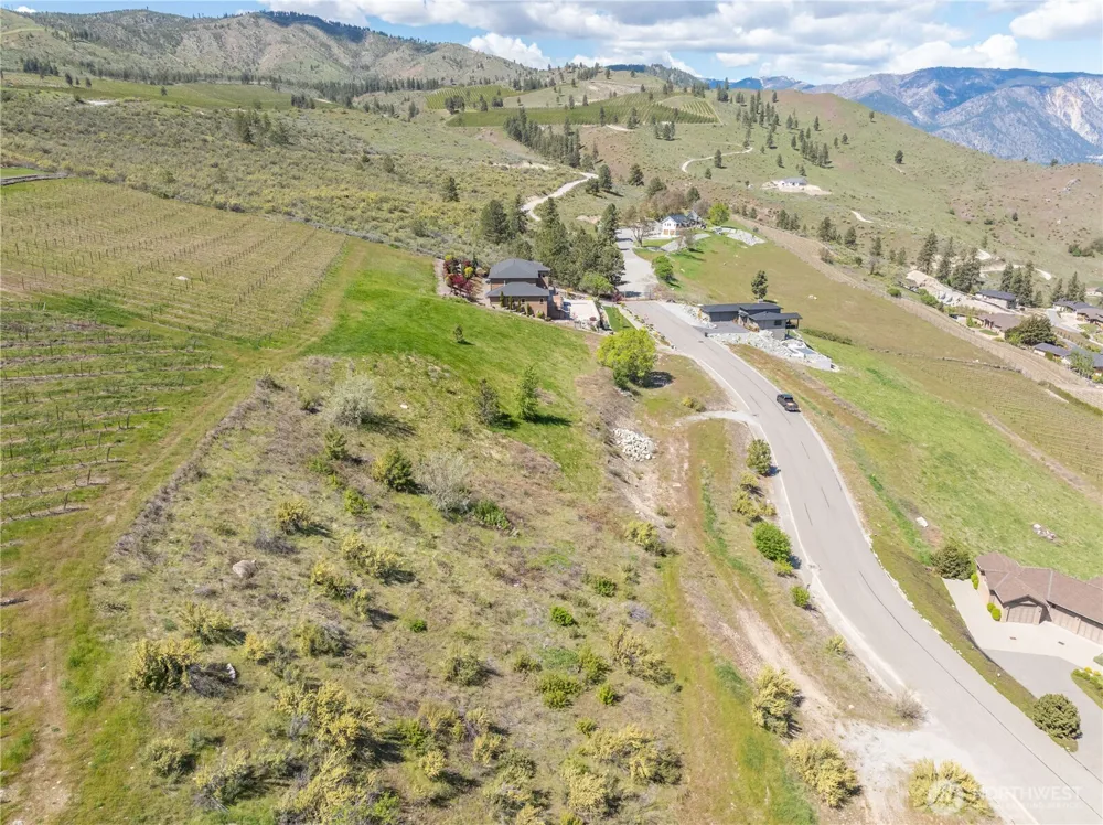 306 Clos Chevalle Road Chelan, WA 98816