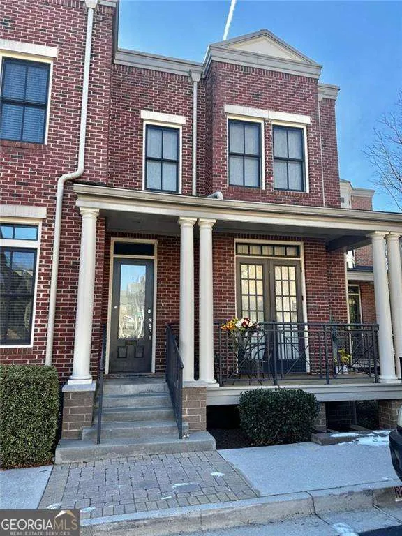 4666 Magnolia CMNS Dunwoody, GA 30338