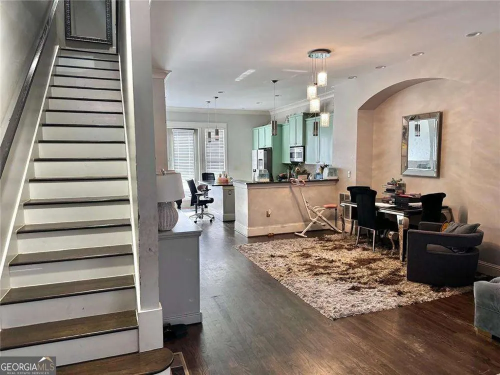 4666 Magnolia CMNS Dunwoody, GA 30338