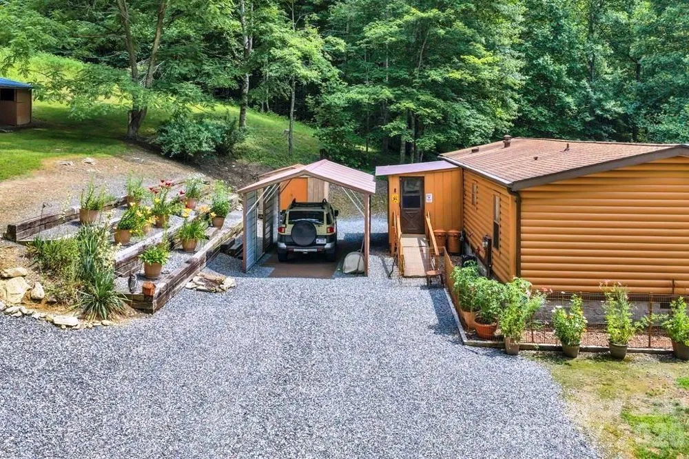 488 Wards Branch Road Sugar Grove, NC 28679