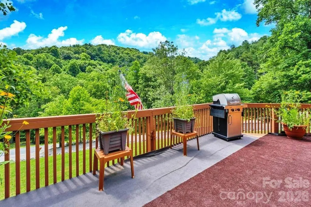 488 Wards Branch Road Sugar Grove, NC 28679