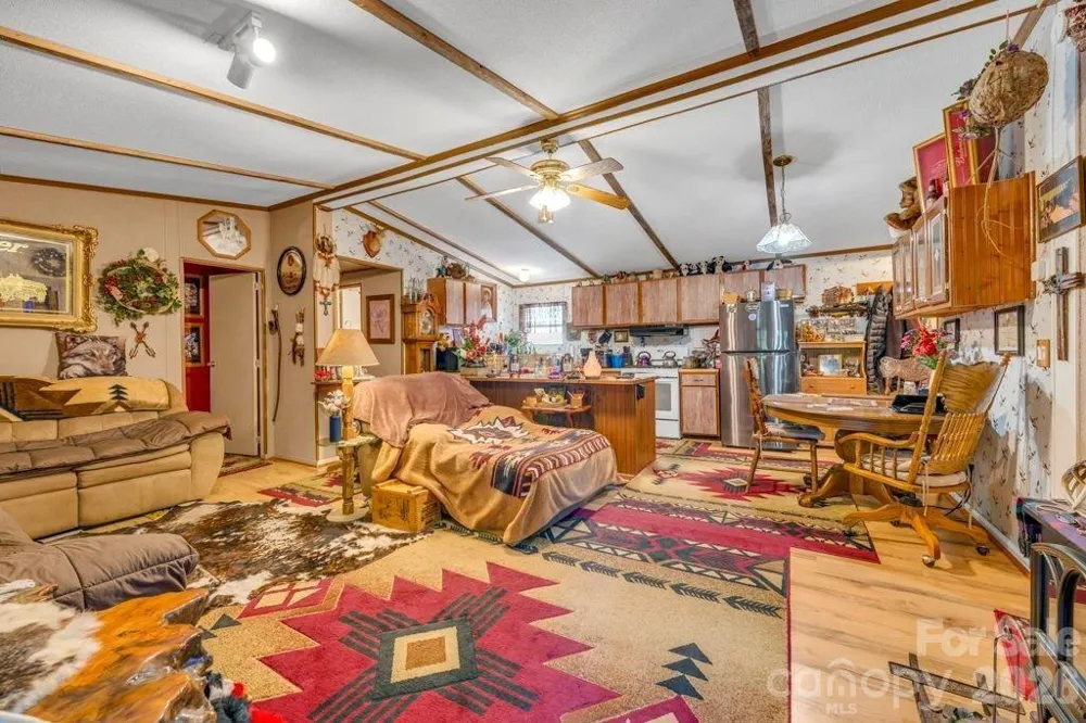 488 Wards Branch Road Sugar Grove, NC 28679