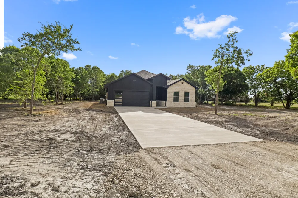 153 County Road 3020 Purdon, TX 76679