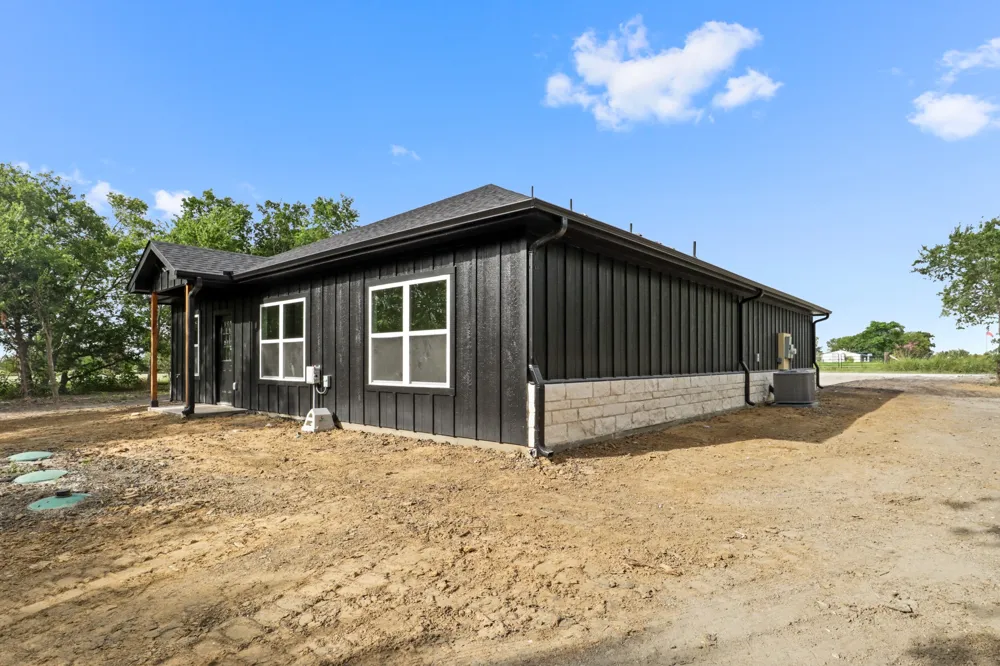 153 County Road 3020 Purdon, TX 76679