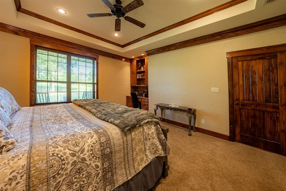 10457 State Highway 110 Van, TX 75790