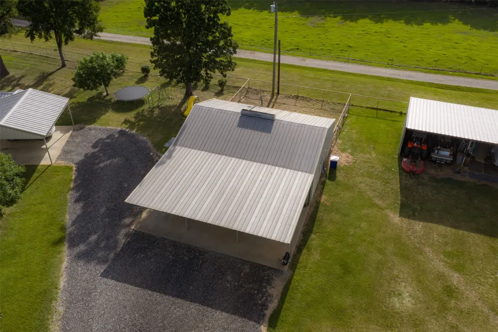 10457 State Highway 110 Van, TX 75790