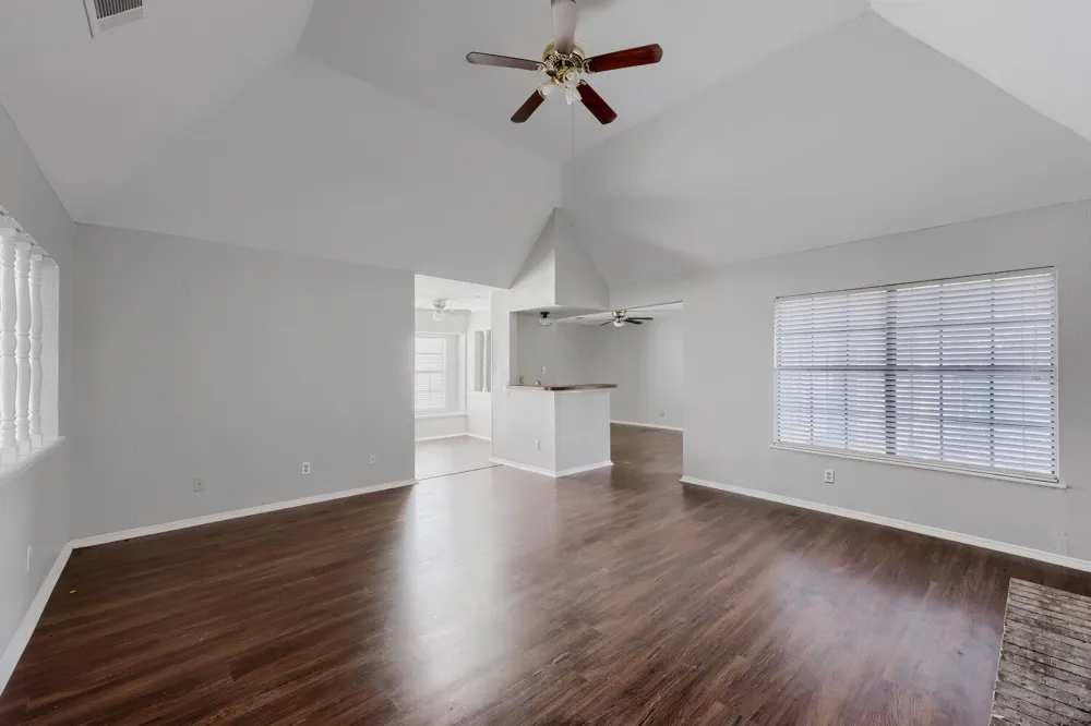 1005 Whitewater Trail DeSoto, TX 75115