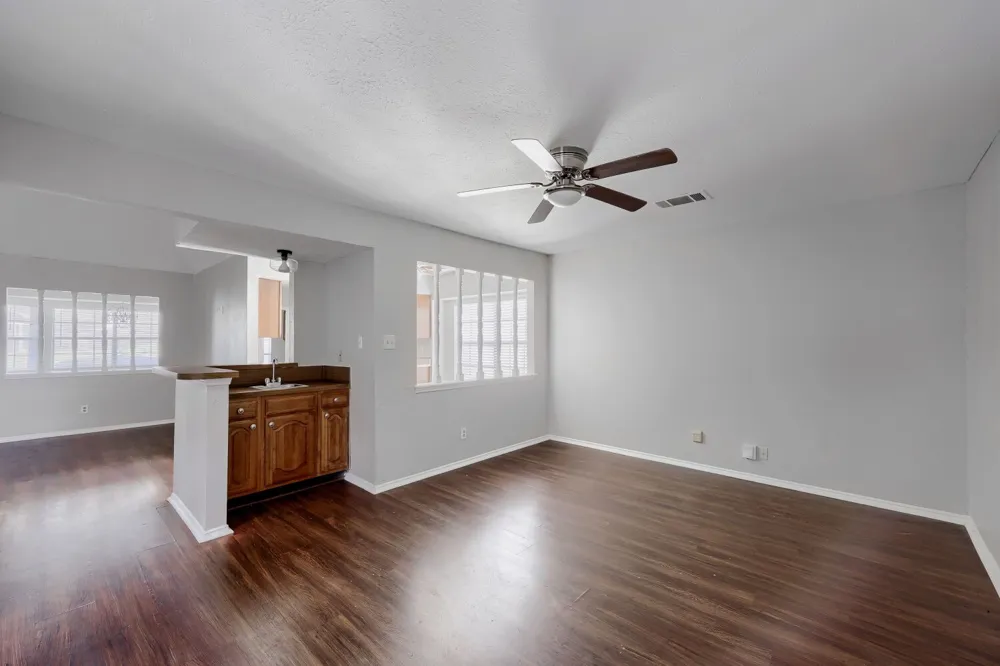 1005 Whitewater Trail DeSoto, TX 75115