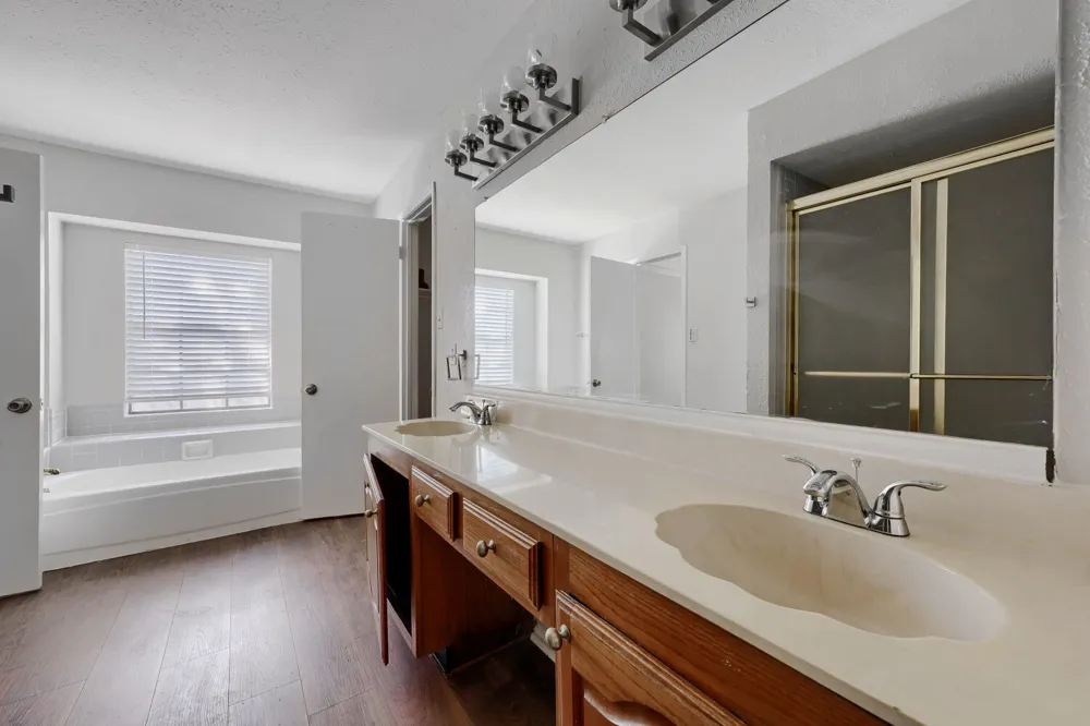 1005 Whitewater Trail DeSoto, TX 75115