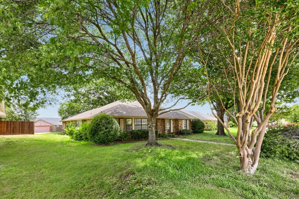 1005 Whitewater Trail DeSoto, TX 75115