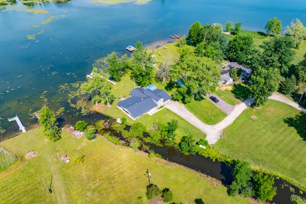48930 68th Street Hartford Township, MI 49057