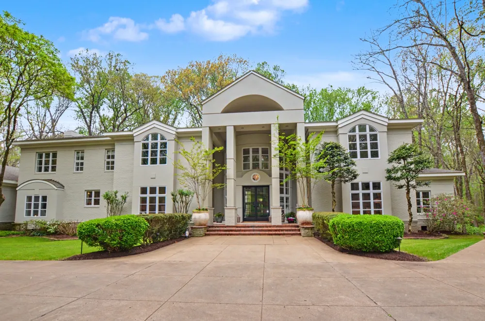 9 Windwood Dr Jackson, TN 38305