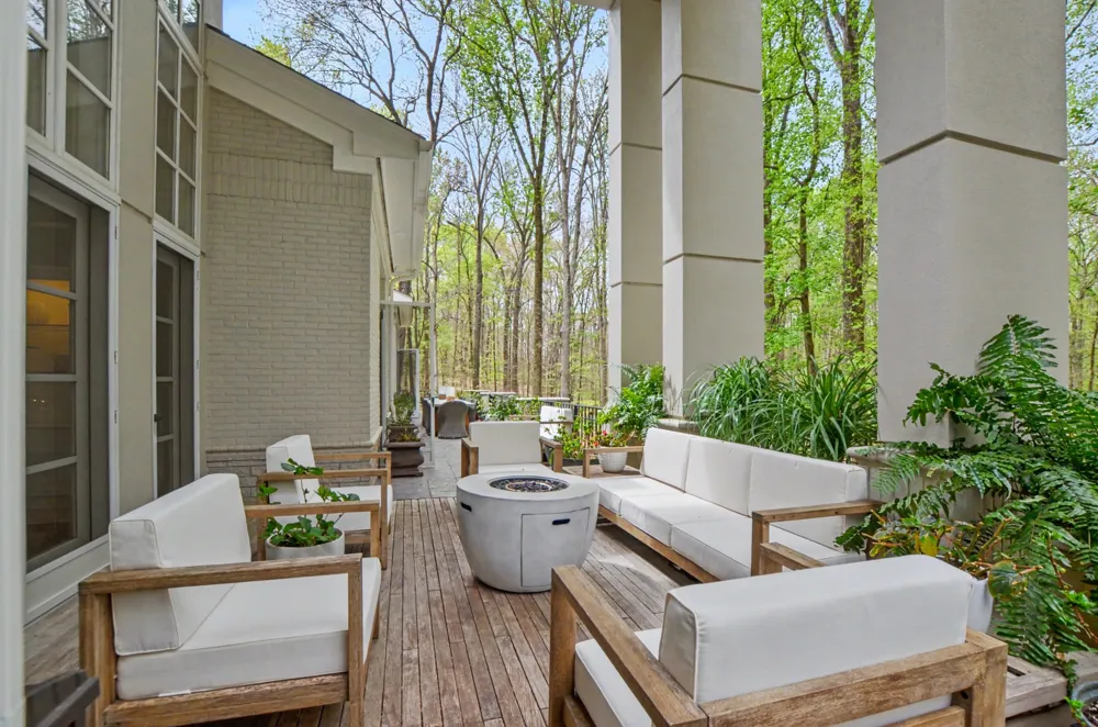 9 Windwood Dr Jackson, TN 38305