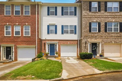 3518 Lantern View Lane