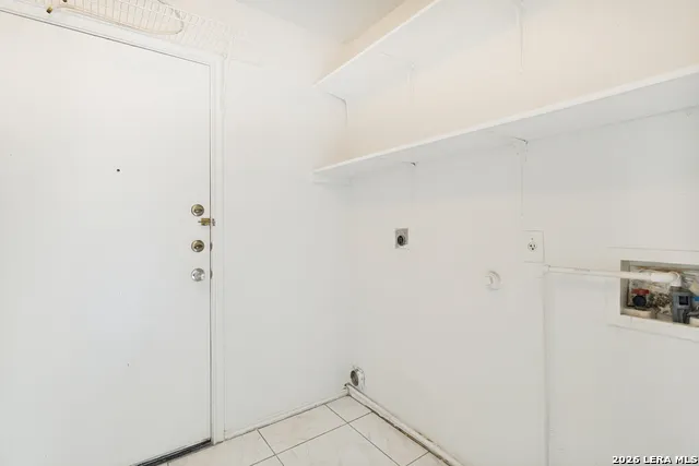 9307 Mountain Field San Antonio, TX 78240