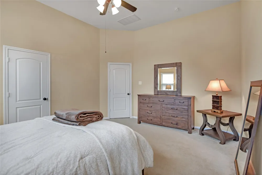 21 Cheswood Manor Drive The Woodlands, TX 77382