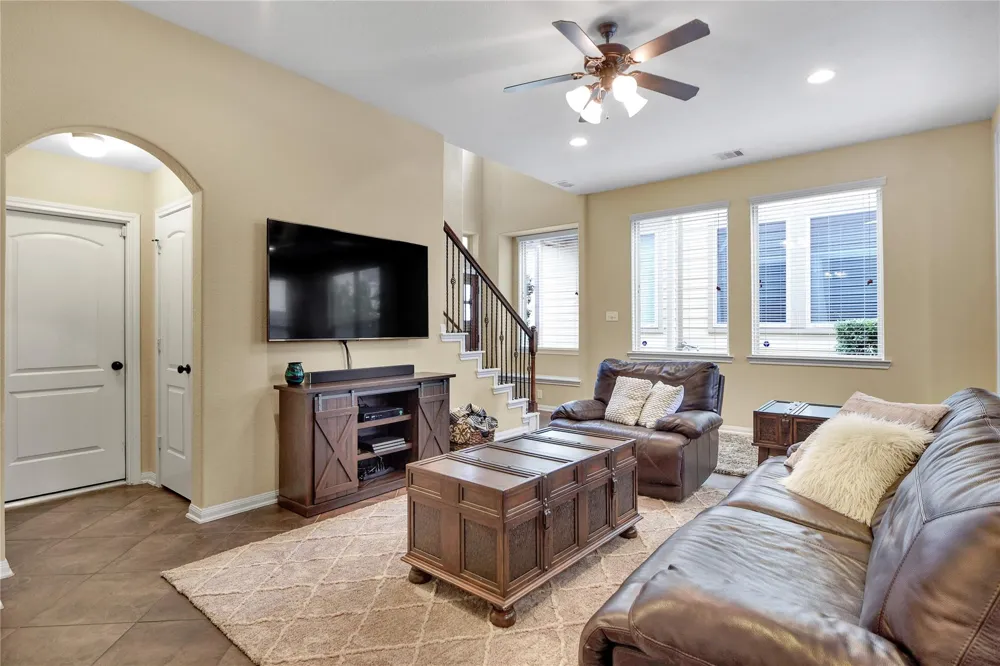 21 Cheswood Manor Drive The Woodlands, TX 77382