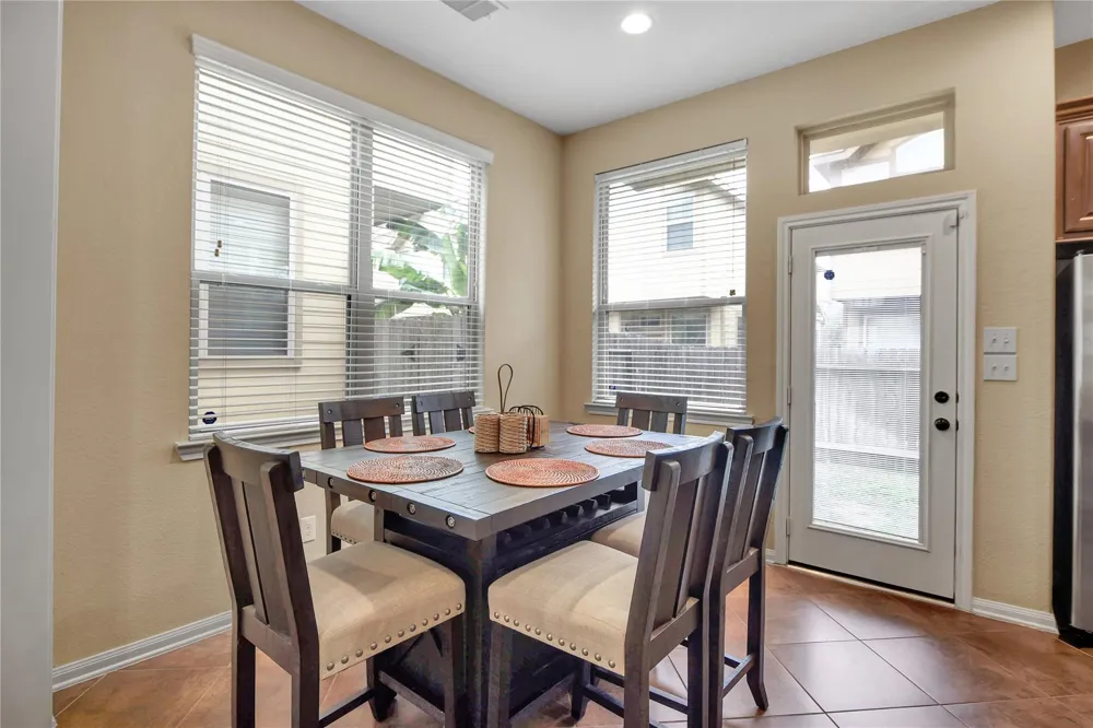 21 Cheswood Manor Drive The Woodlands, TX 77382