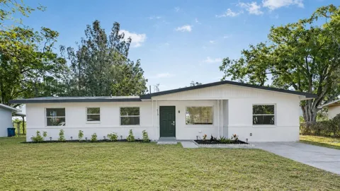 413 COUNTRY CLUB DRIVE