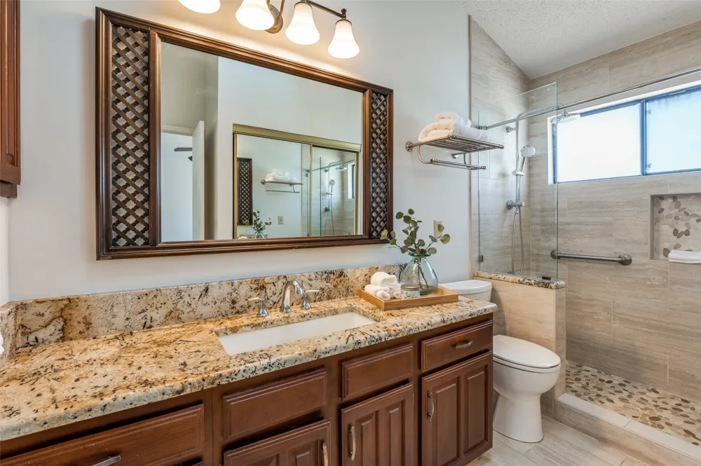 17490 Meandering Way #2203 Dallas, TX 75252