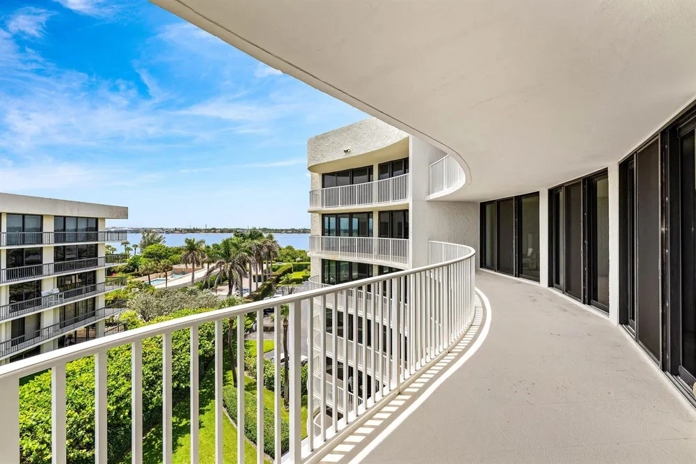 3360 S Ocean Boulevard #5fii Palm Beach, FL 33480