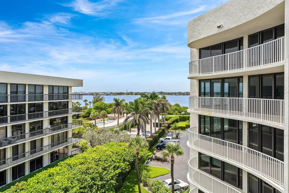 3360 S Ocean Boulevard #5fii Palm Beach, FL 33480