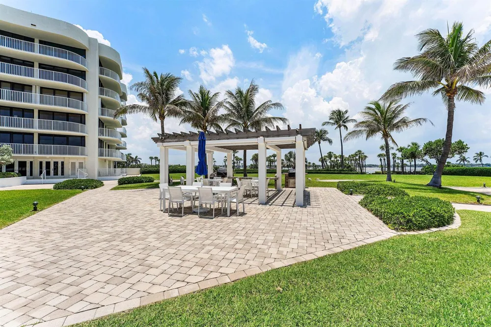3360 S Ocean Boulevard #5fii Palm Beach, FL 33480