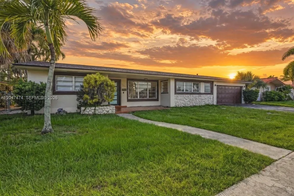 7850 W 16th Ave Hialeah, FL 33014