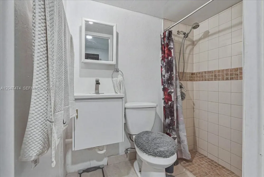 7850 W 16th Ave Hialeah, FL 33014