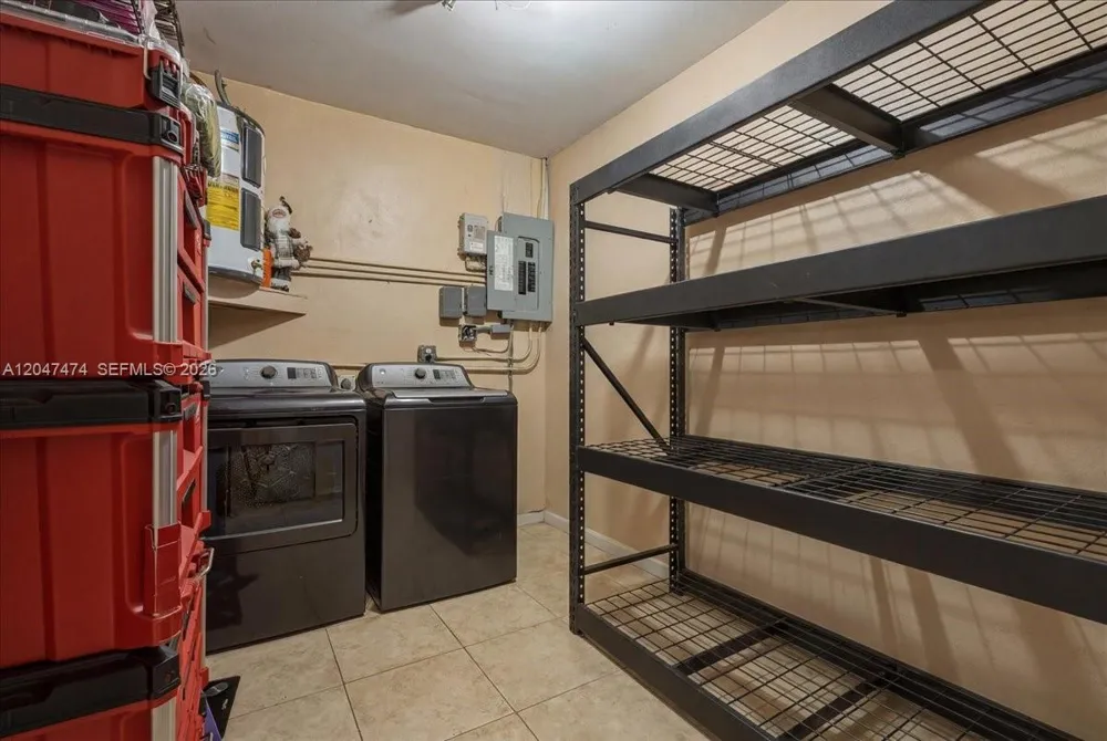 7850 W 16th Ave Hialeah, FL 33014