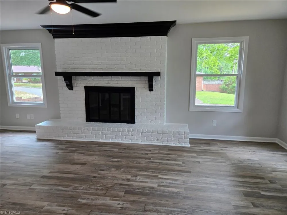 701 Willowmoore Avenue Thomasville, NC 27360