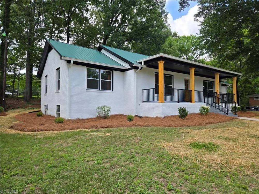 701 Willowmoore Avenue Thomasville, NC 27360