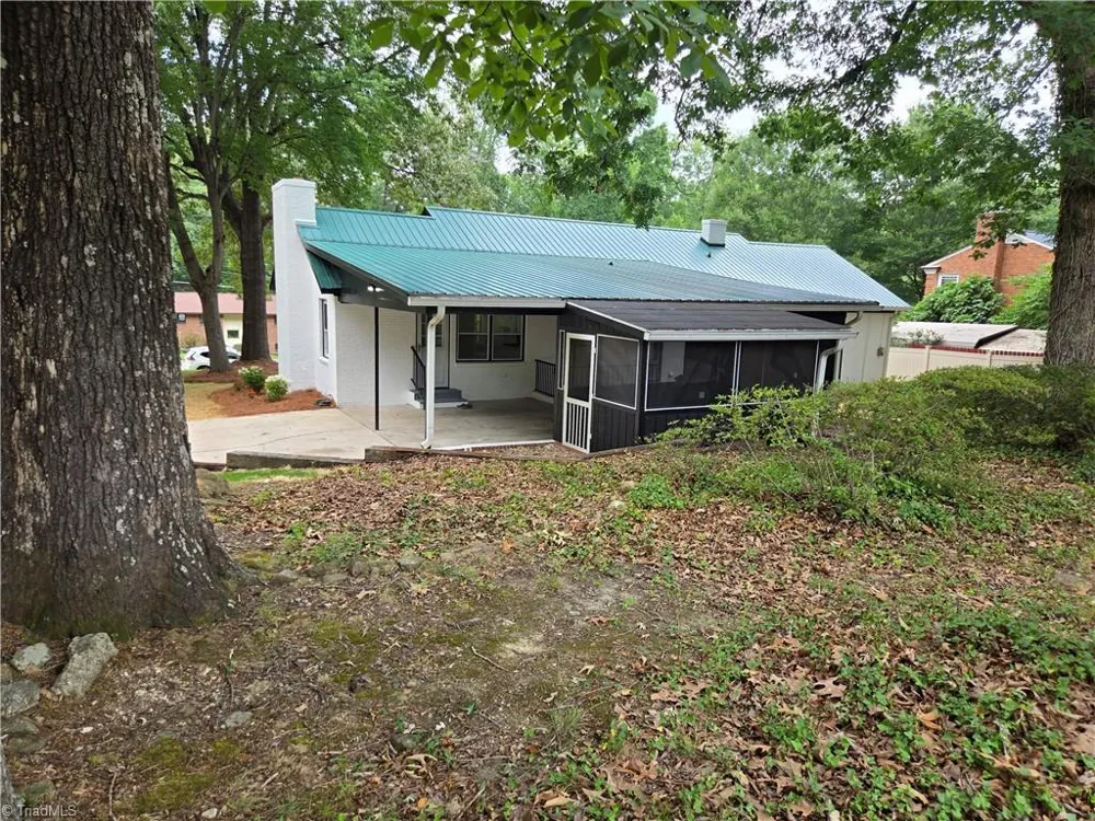 701 Willowmoore Avenue Thomasville, NC 27360