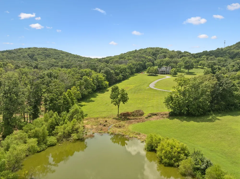 1411 Bell Meadow Ct Nolensville, TN 37135