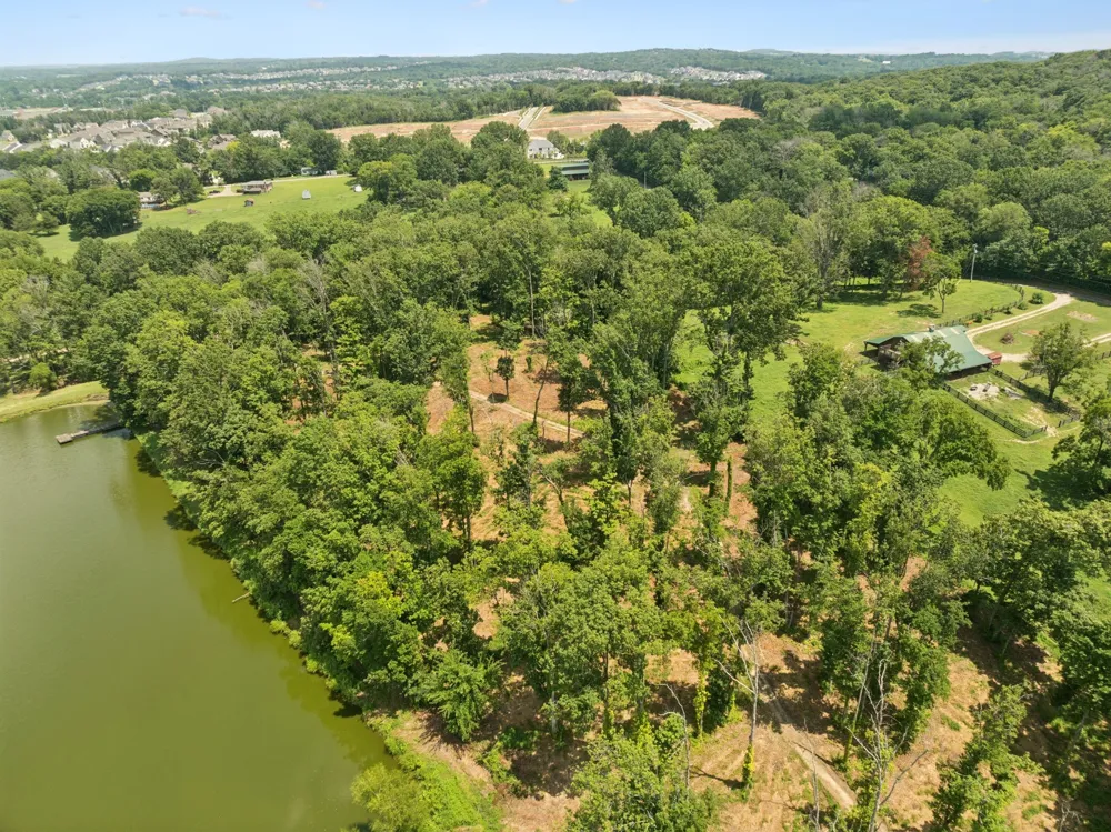 1411 Bell Meadow Ct Nolensville, TN 37135