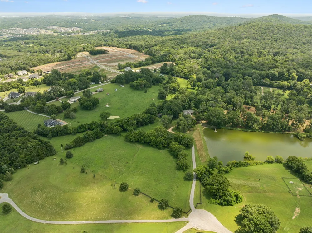 1411 Bell Meadow Ct Nolensville, TN 37135