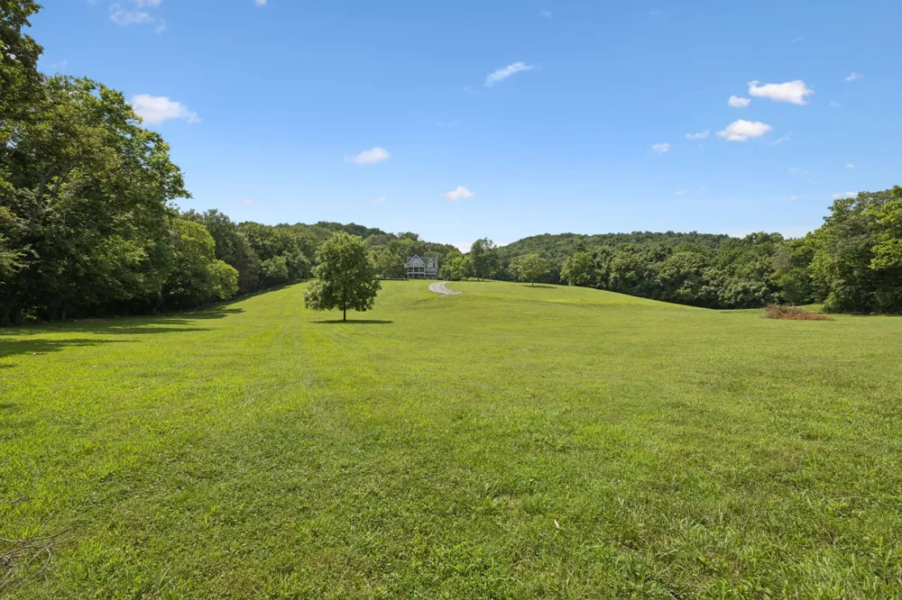 1411 Bell Meadow Ct Nolensville, TN 37135
