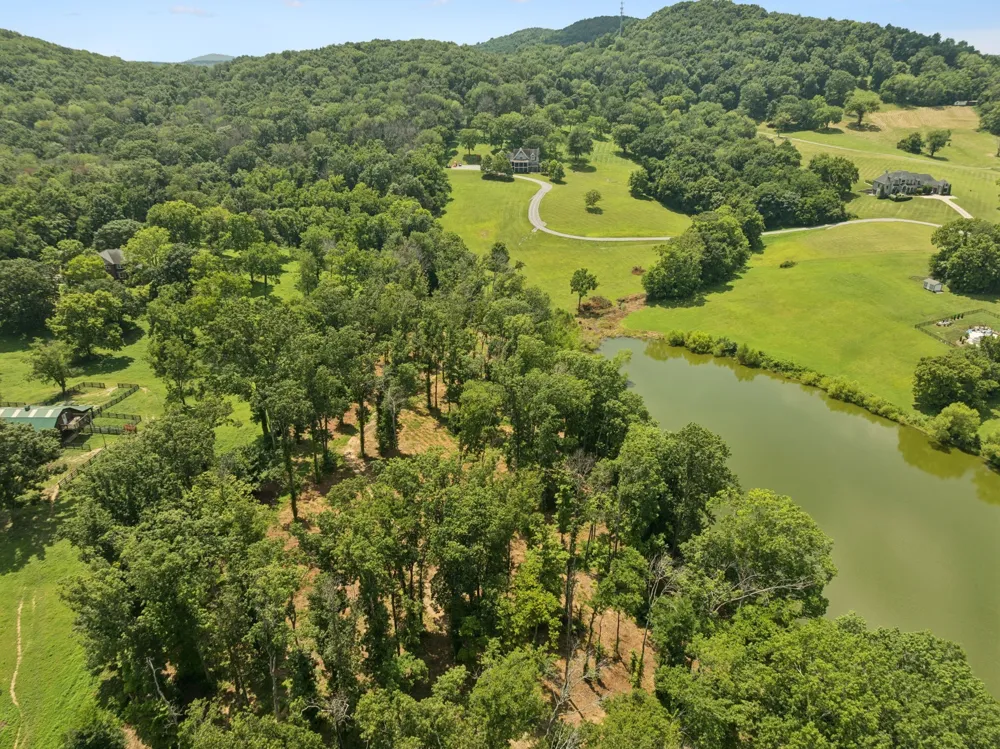 1411 Bell Meadow Ct Nolensville, TN 37135