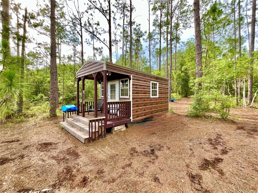 125 SILVER DOLLAR POND ROAD Hawthorne, FL 32640