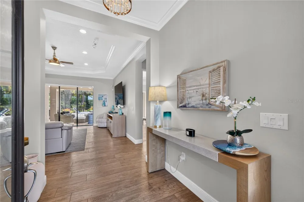 8276 LARKSPUR CIRCLE Sarasota, FL 34241