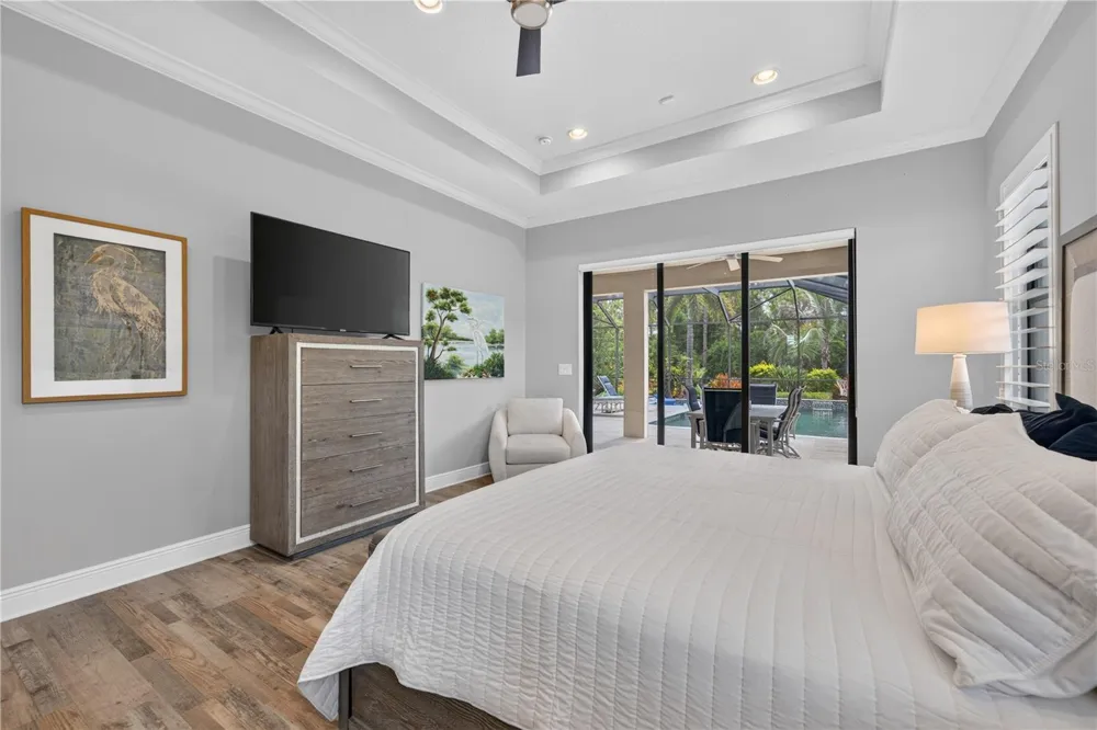 8276 LARKSPUR CIRCLE Sarasota, FL 34241