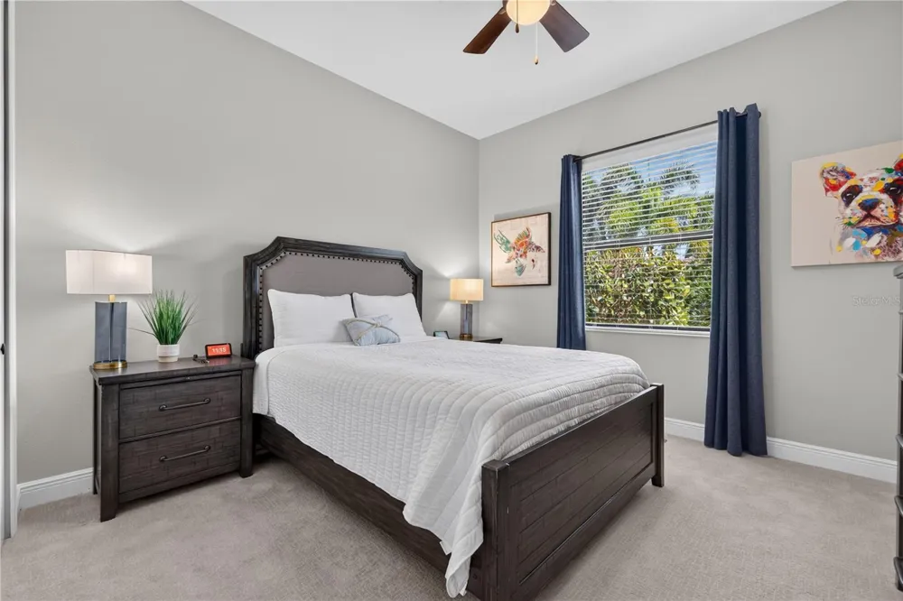 8276 LARKSPUR CIRCLE Sarasota, FL 34241