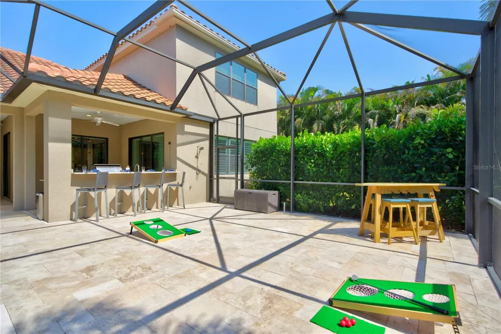 8276 LARKSPUR CIRCLE Sarasota, FL 34241