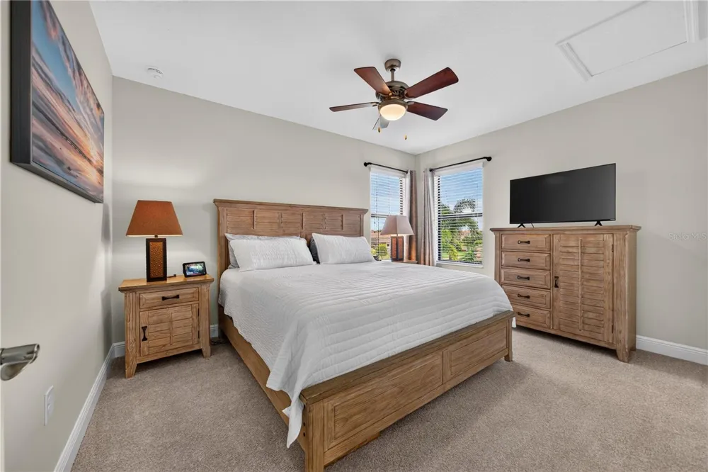 8276 LARKSPUR CIRCLE Sarasota, FL 34241