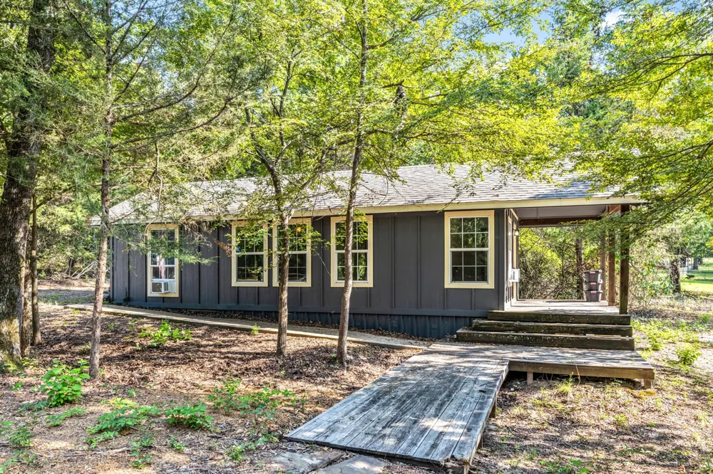 18480 County Road 446 Lindale, TX 75771
